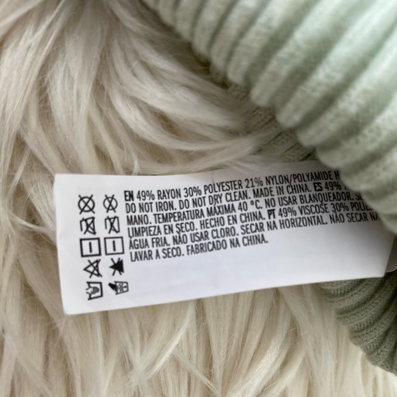 Forever 21 Green Mint Long Sleeve Top - Picture 6 of 6